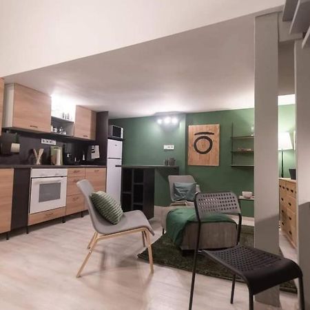 Central Stay Gozsdu Budapest Esterno foto