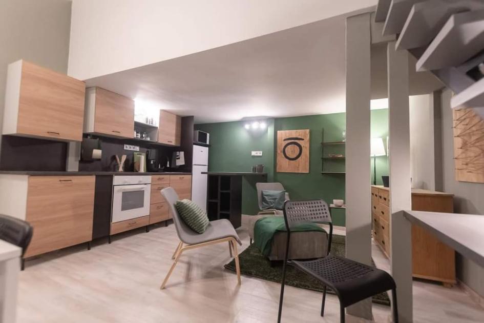 Central Stay Gozsdu Budapest Esterno foto