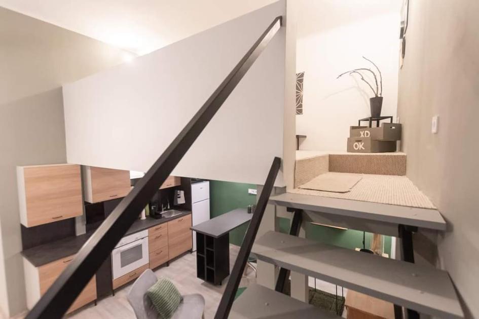 Central Stay Gozsdu Budapest Esterno foto