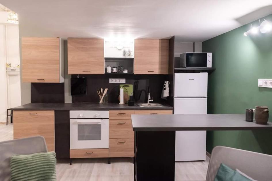 Central Stay Gozsdu Budapest Esterno foto